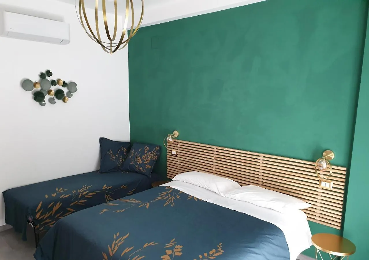 B&B Castelluccio Villafranca Tirrena 0*,  Italia